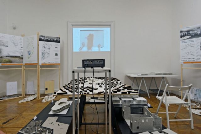 Instalace modelů na výstavě v Pražákové paláci | Autor: archiv Completed! Předáno!