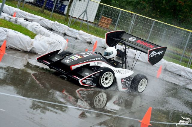 Formula Student Hungary 2014, Autocross | Autor: archiv TU Brno Racing