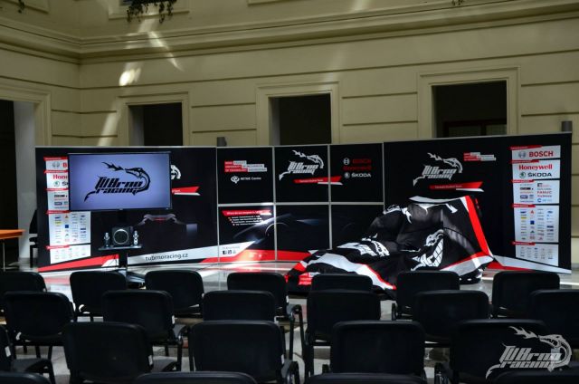 Dragon 5 čeká na odhalení | Autor: TU Brno Racing (zdroj: Facebook týmu)