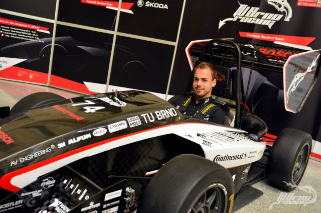 Tým TU Brno Racing | Autor: TU Brno Racing (zdroj: Facebook týmu)