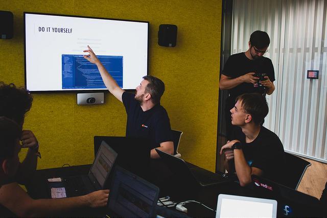 Workshop o Saleforce.com v Avast Software | Autor: Martin Egrt