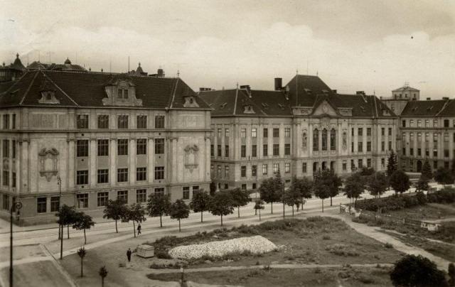 Budova současné Fakulty stavební ve 30. letech | Autor: Archiv VUT