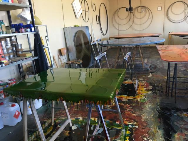 Lak na objektech zasychá několik měsíců | Autor: Hana Marko