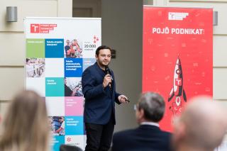 Pavel Šafl při prezentaci OMG Robotics na slavnostním zakončení Ceny podnikavosti | Autor: Jan Prokopius