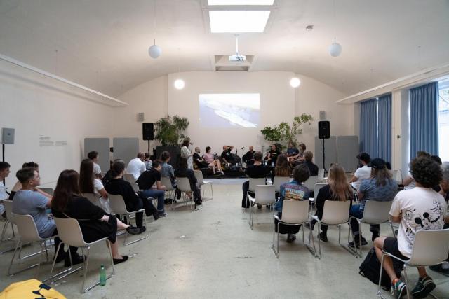 Panelová diskuze o experimentování v architektuře | Autor: Fakulta architektury