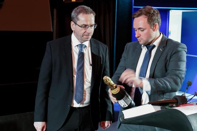 Křest Shigleyho konstruování strojních součástí na Hvězdárně a planetáriu Brno | Autor: Michaela Dvořáková