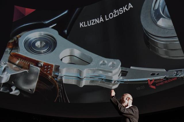 Křest Shigleyho konstruování strojních součástí na Hvězdárně a planetáriu Brno | Autor: Michaela Dvořáková