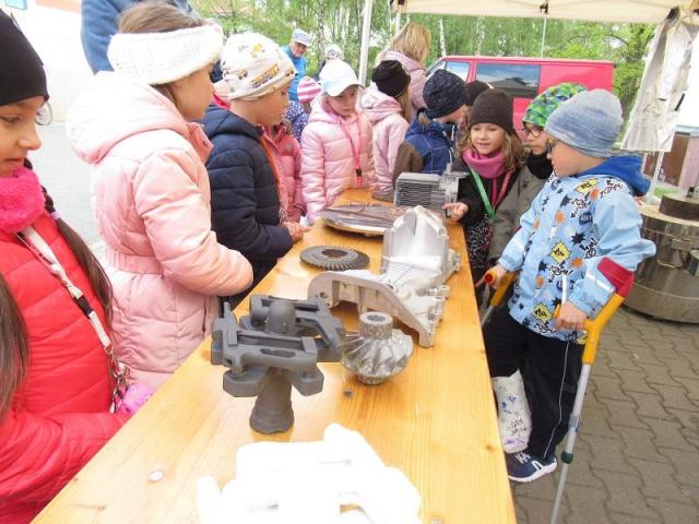 Odlévání nového zvonu | Autor: archiv ÚST