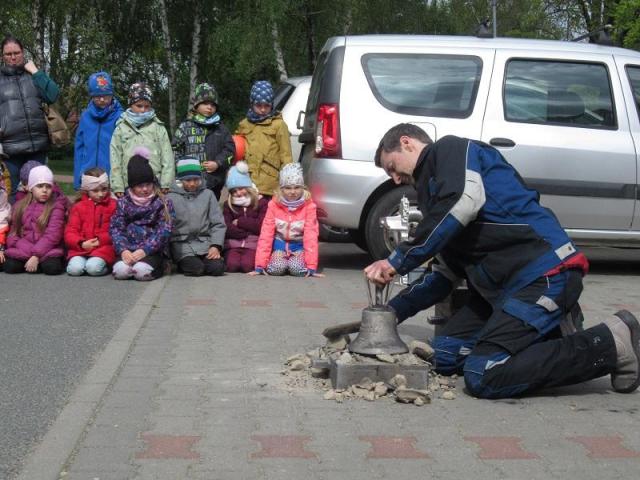 Odlévání nového zvonu | Autor: archiv ÚST