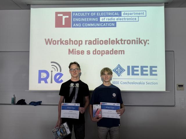 Workshop radioelektroniky 2025: Mise s dopadem. | Autor: Šimon Sloboda