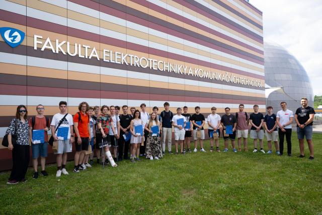 Letní škola kybernetické bezpečnosti na FEKT. | Autor: FEKT
