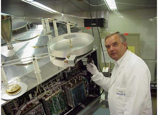 Professor Kasal developed and implemented onboard communication systems for the PHASE 3D satellite, a maneuvering satellite with a mass of 640 kg. | Author: M. Kasal archives