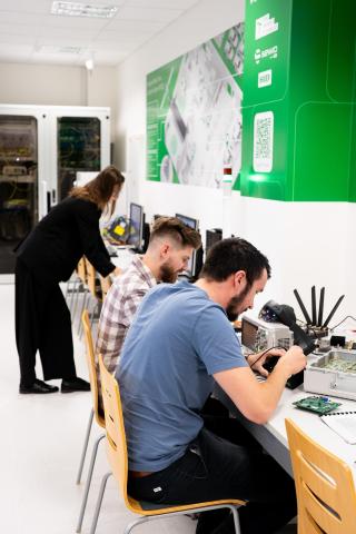The new laboratory will provide students with access to cutting-edge technologies and closer collaboration with industry partners. | Author: Nikola Číková