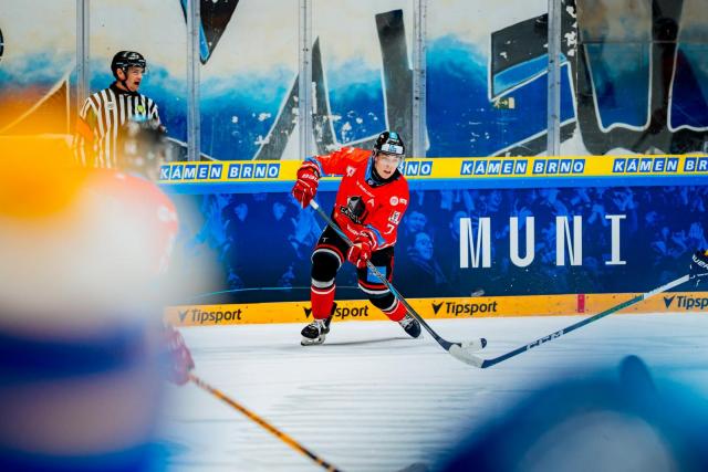 Author: University Ice Hockey Match