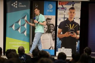 Autor: AT&T Hackathon Junior